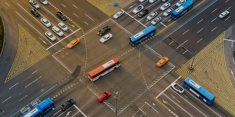 تجربة تحليل التقاطع المروري مع المناقشة (Traffic Intersection Analysis) 1 تجربة تحليل التقاطع المروري مع المناقشة - Traffic Intersection Analysis