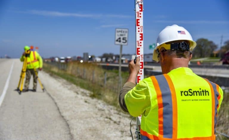 مسطرة جهاز المساحة اللفل | شرح كيفية أخذ قراءة مسطرة جهاز Level