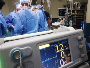 ما هو الطب البشري: ماذا يمكنك أن تفعل مع شهادة كلية الطب؟